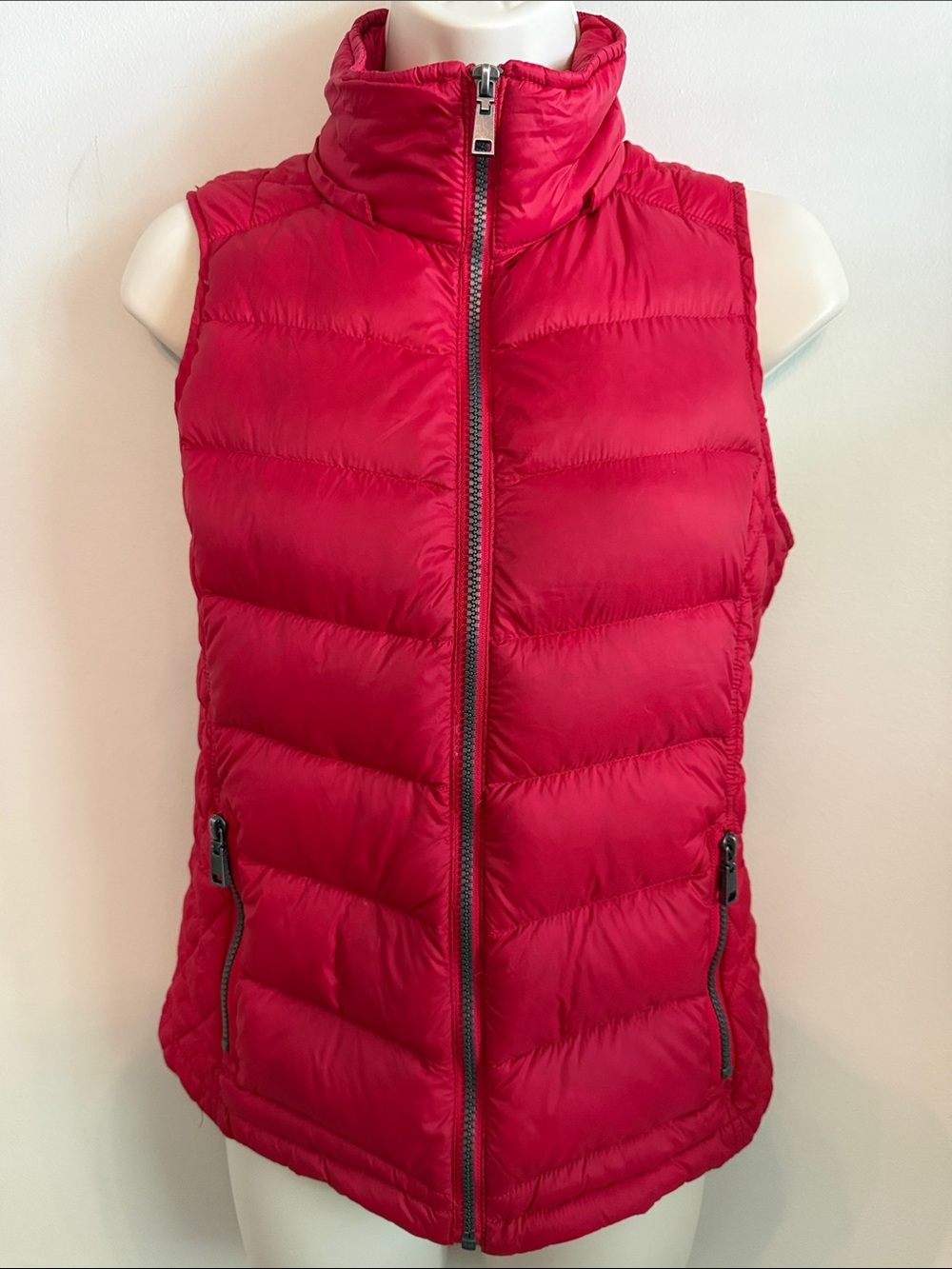 G.H. Bass & Co. Bright Red Quilted Puffer Vest